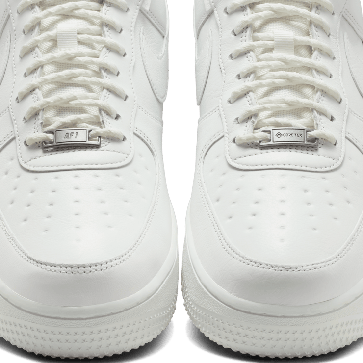 Nike Air Force 1 Low Gore-Tex Vibram Summit White Angle 8