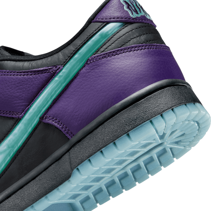 Nike Dunk Low Retro Limited Halloween Wizard Angle 26