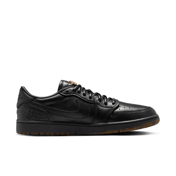 Air Jordan 1 Retro Low OG Xuan Wu Angle 14