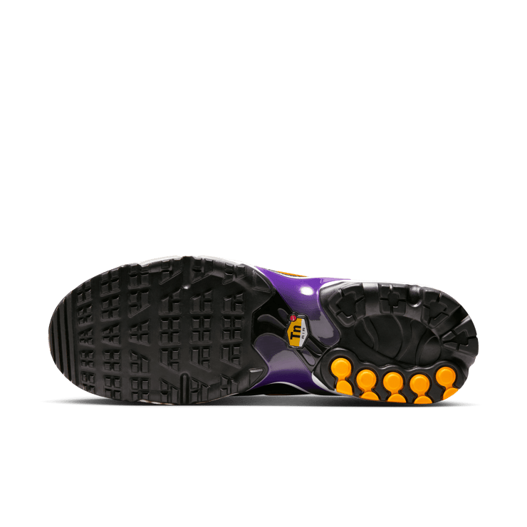 Nike Air Max Plus Golf Voltage Purple Angle 2