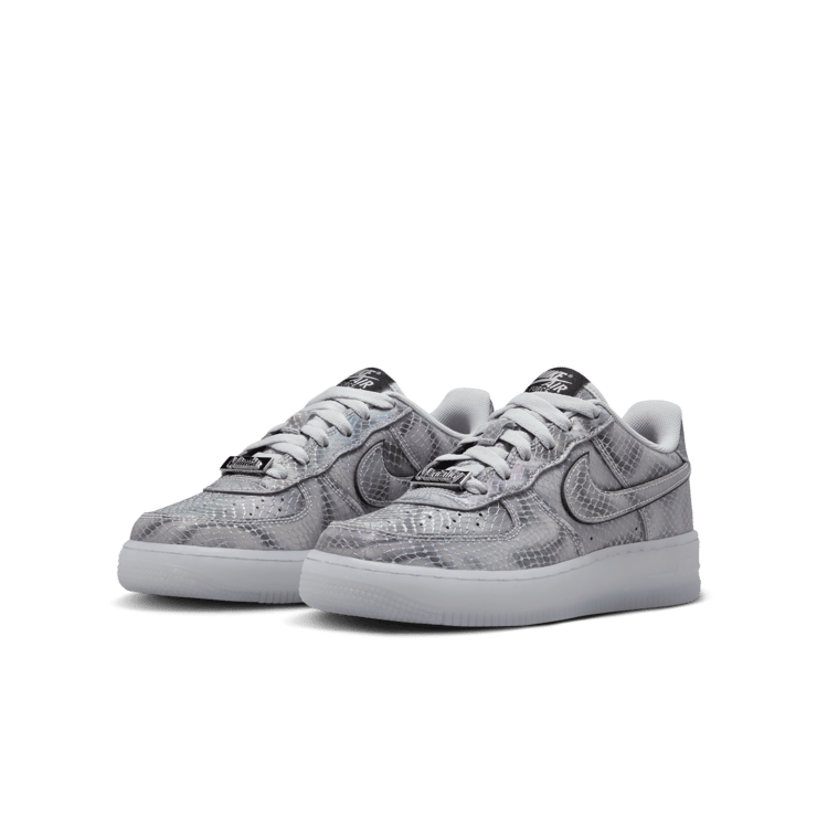 Nike Air Force 1 Low Protro Kobe Bryant Lenticular (GS) Angle 4