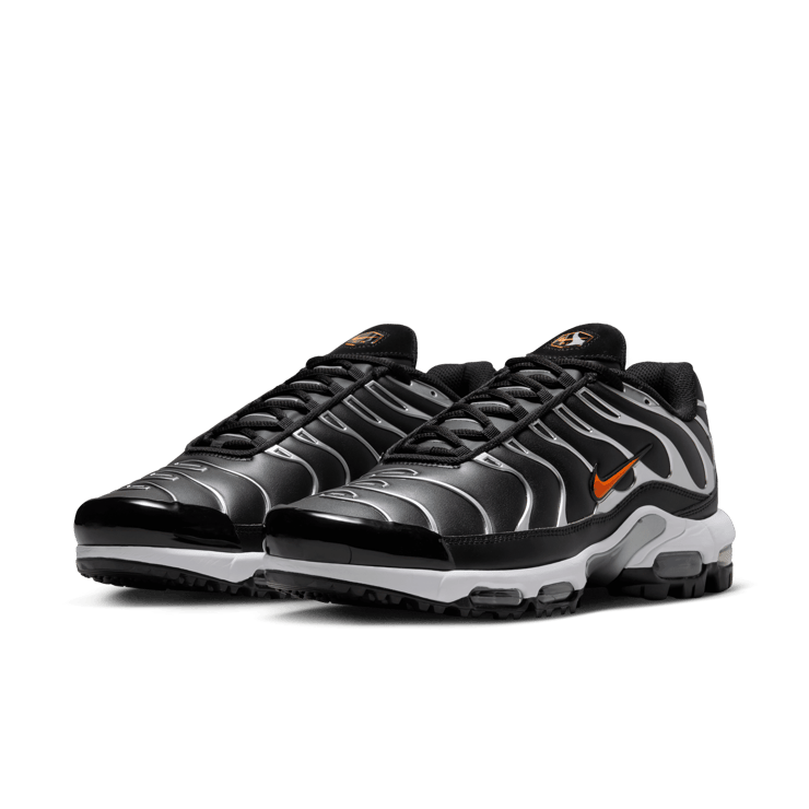 Nike Air Max Plus Golf Black Metallic Silver Angle 3