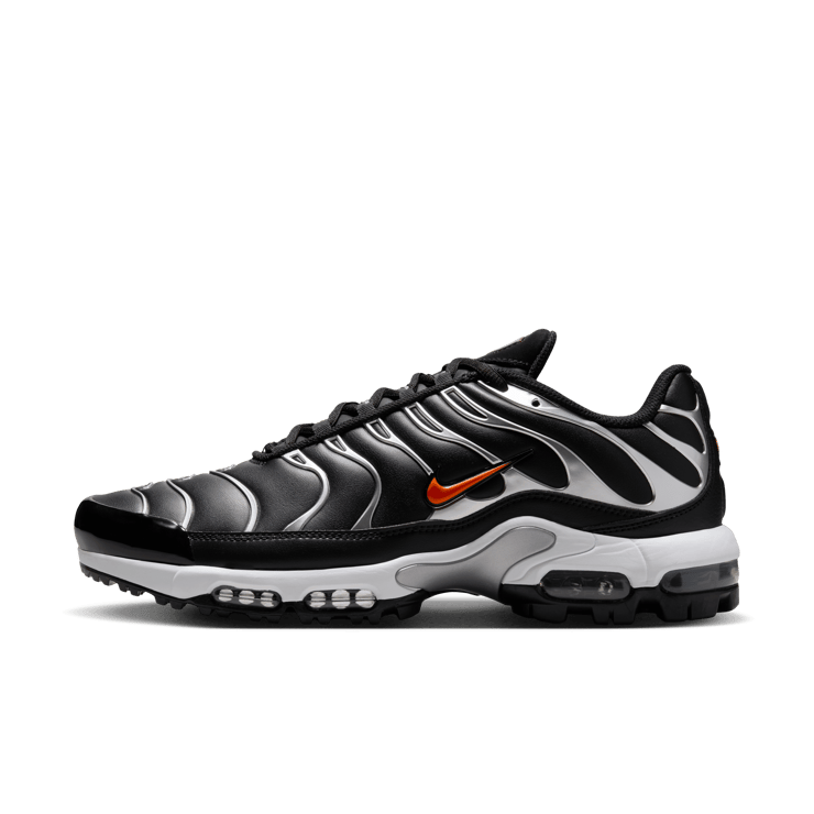 Nike Air Max Plus Golf Black Metallic Silver Angle 2
