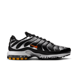 Nike Air Max Plus Golf Black Metallic Silver Angle 15