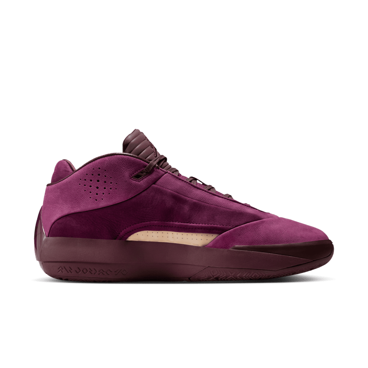 Air Jordan 40 Bordeaux Angle 1
