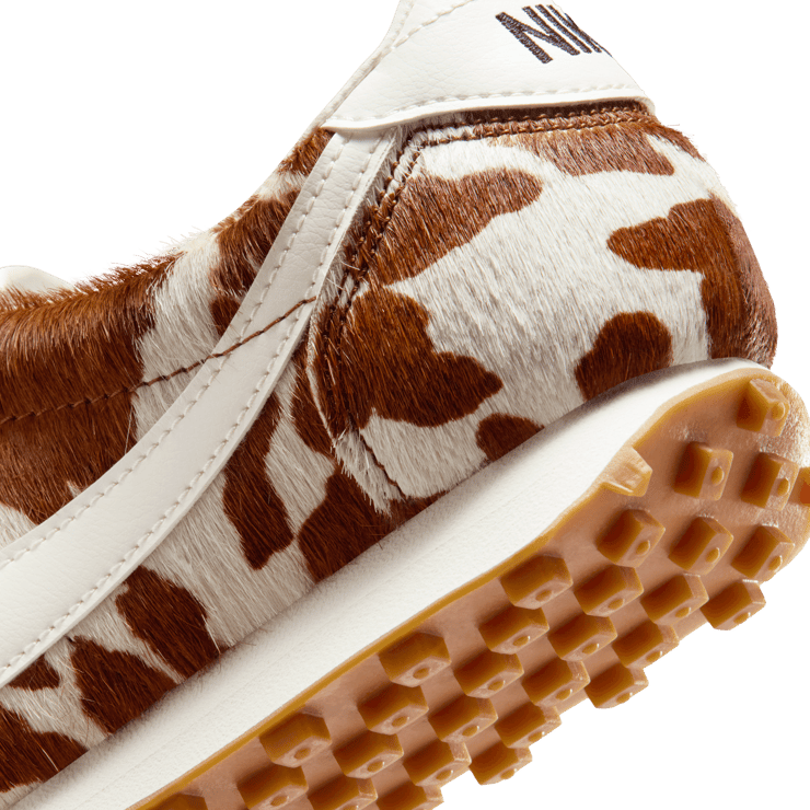 Nike LD-1000 Cow Print Angle 19