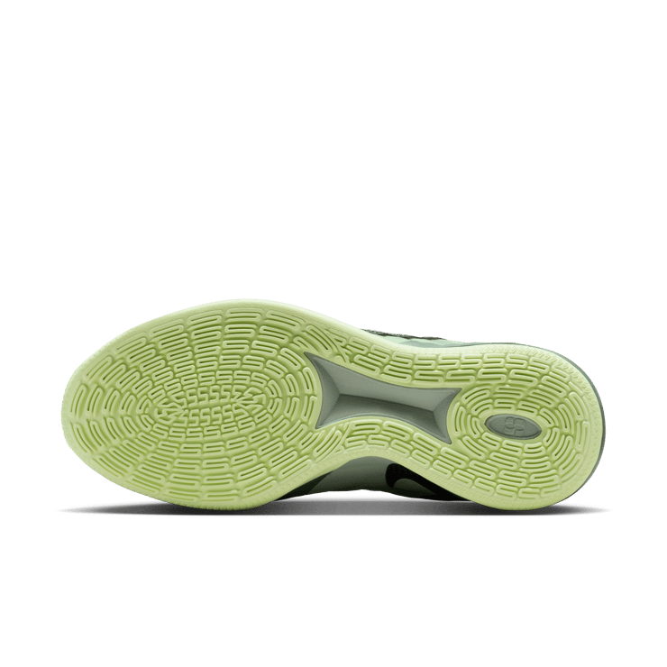 Nike Sabrina 3 Clay Green Angle 2