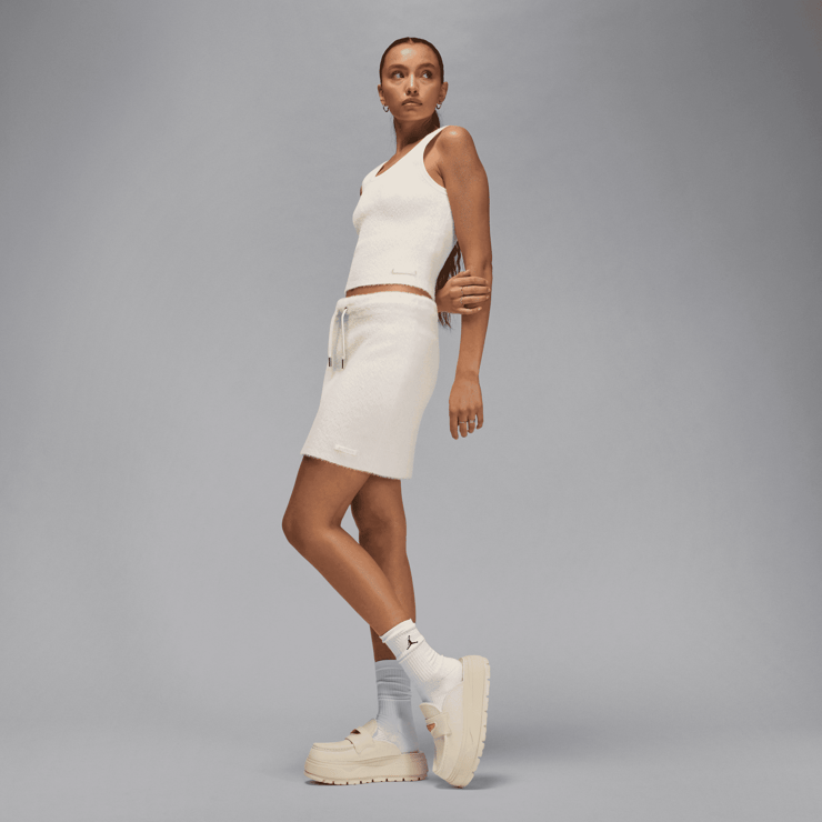 Air Jordan Mule Soft Pearl (W) Angle 12