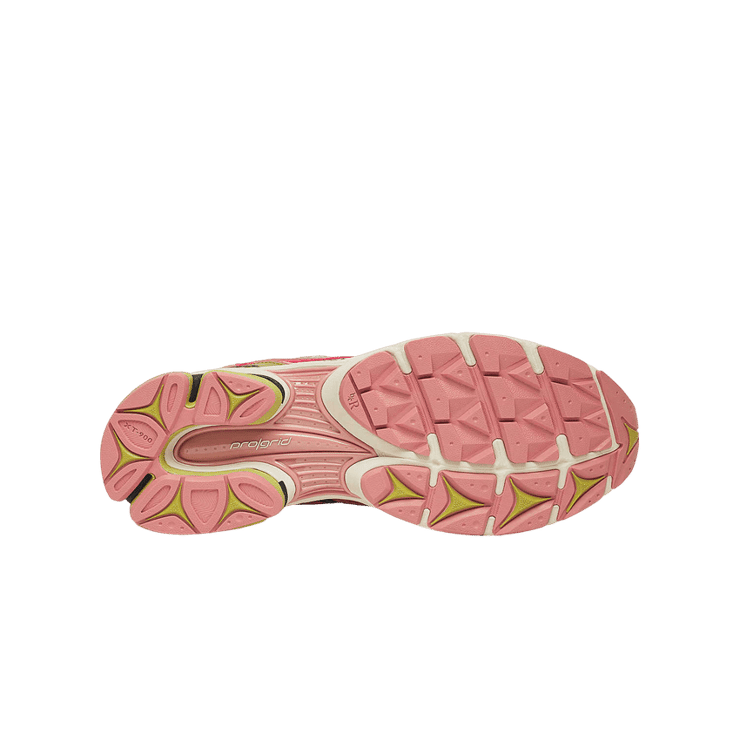 Saucony ProGrid Triumph 4 Jae Tips Flowers Grow Uptown Virginia Creeper Angle 4