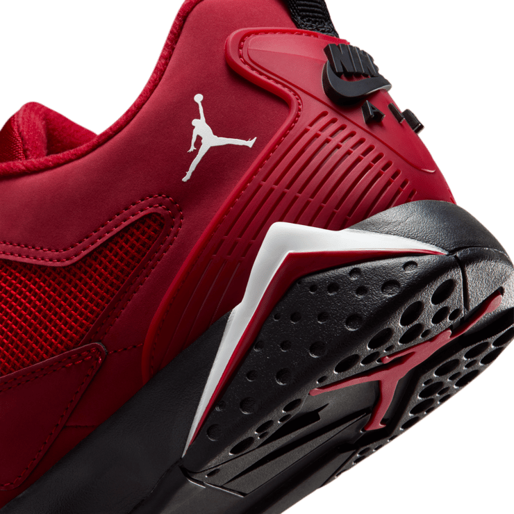 Jordan MVP 92 Gym Red Angle 37