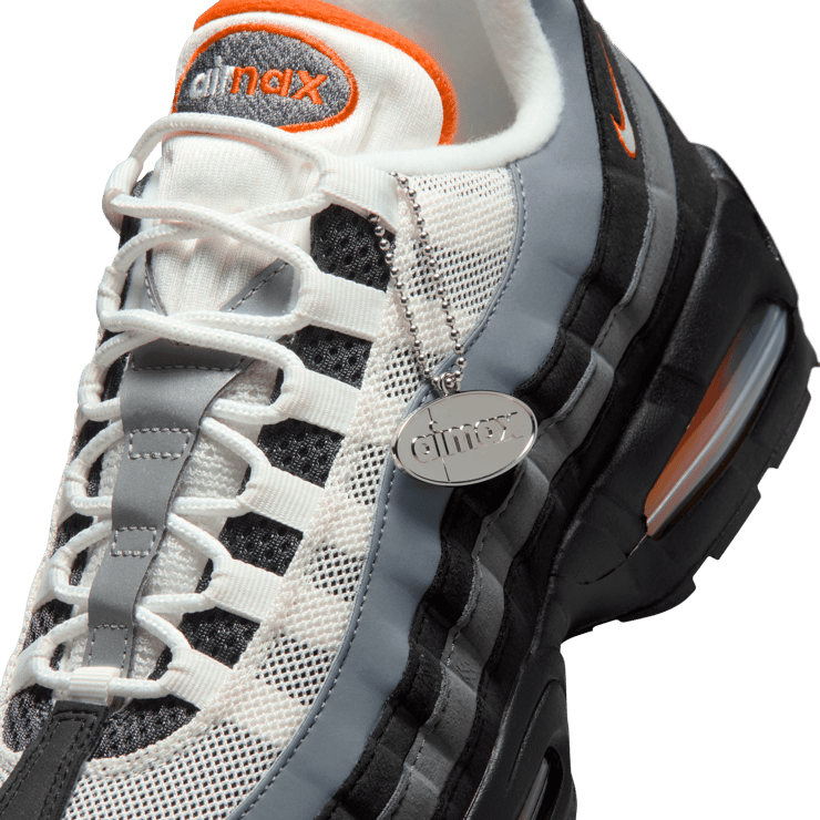 Nike Air Max 95 Black Bright Ceramic Angle 8