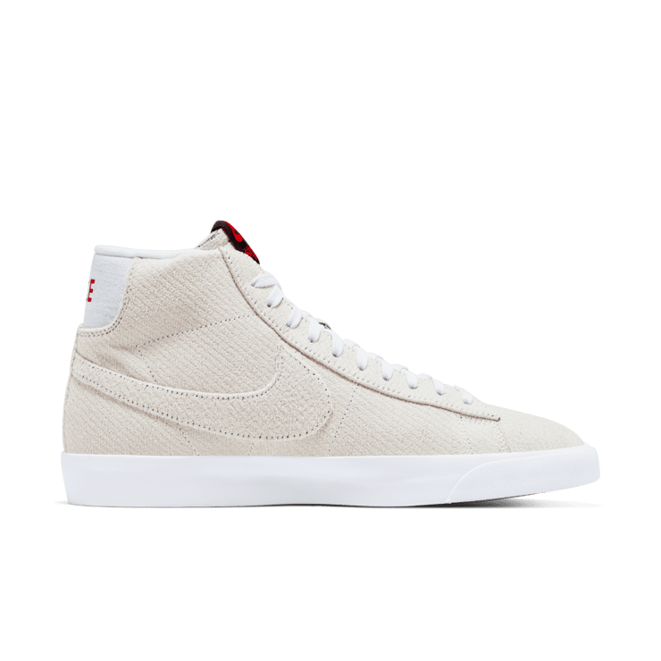 Nike Blazer Mid Strangers Things Upside Down Pack Angle 9