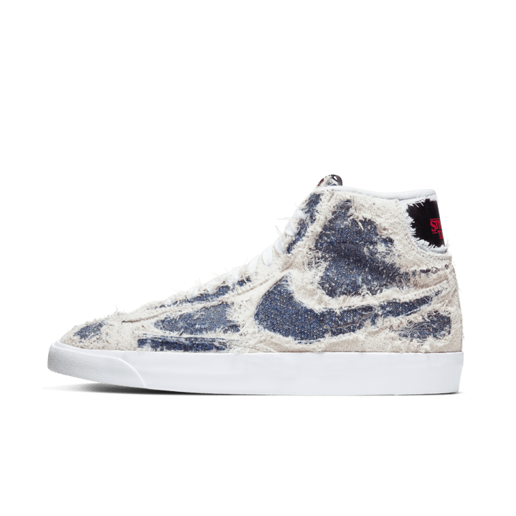 Nike Blazer Mid Strangers Things Upside Down Pack Angle 18
