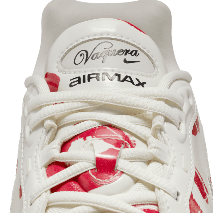 Nike Air Max DN8 Vaquera Angle 6