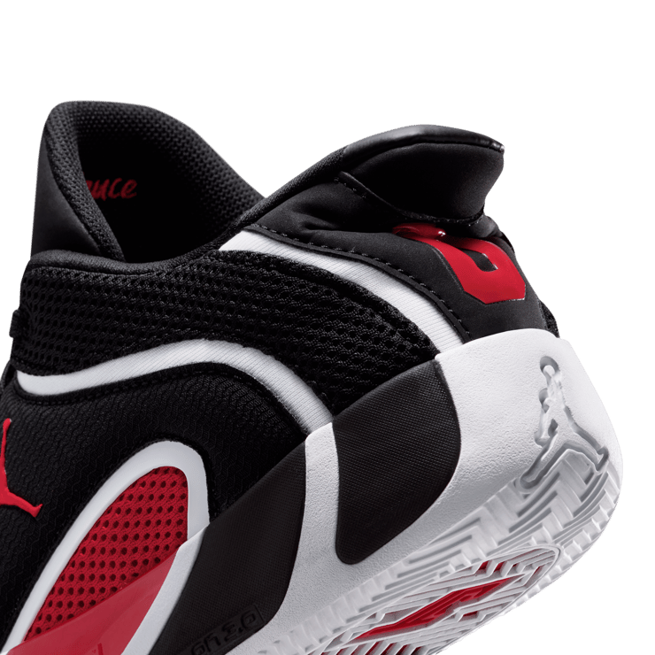 Jordan Tatum 4 Black University Red (GS) Angle 34