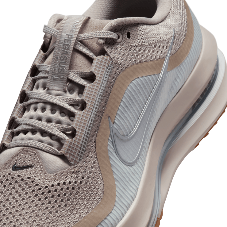 Nike Pegasus Premium College Grey Gum Angle 25