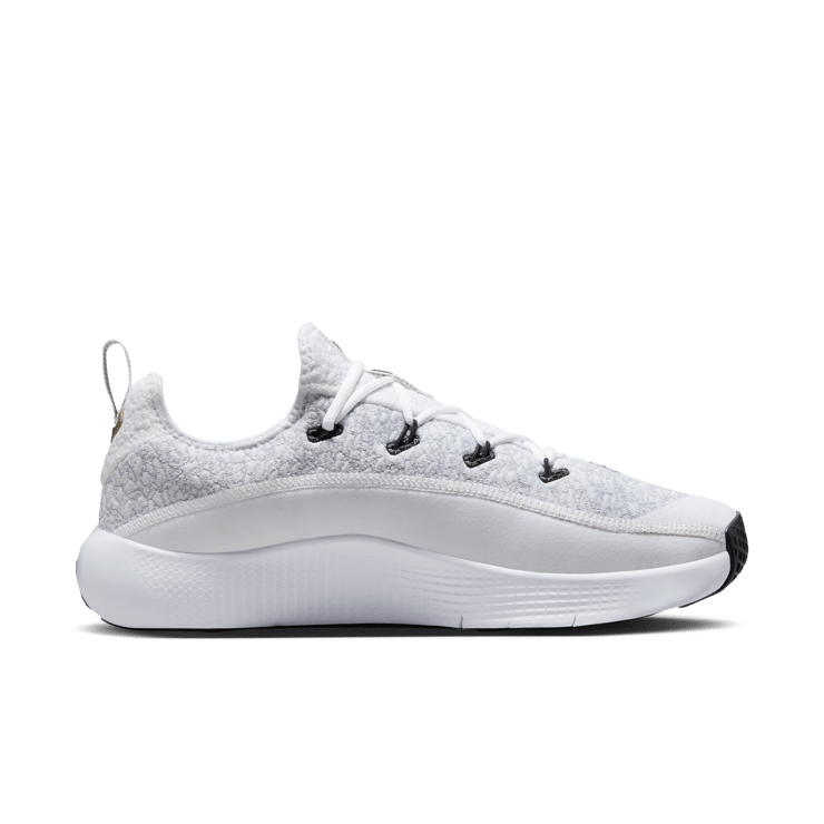 Nike LeBron TR 1 Wolf Grey Angle 8