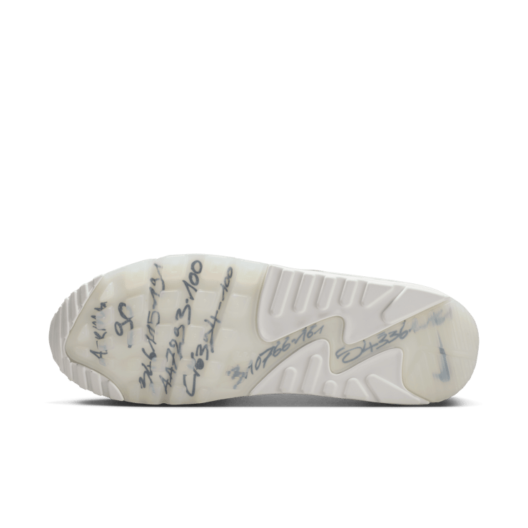 Nike Air Max 90 size? Angle 7