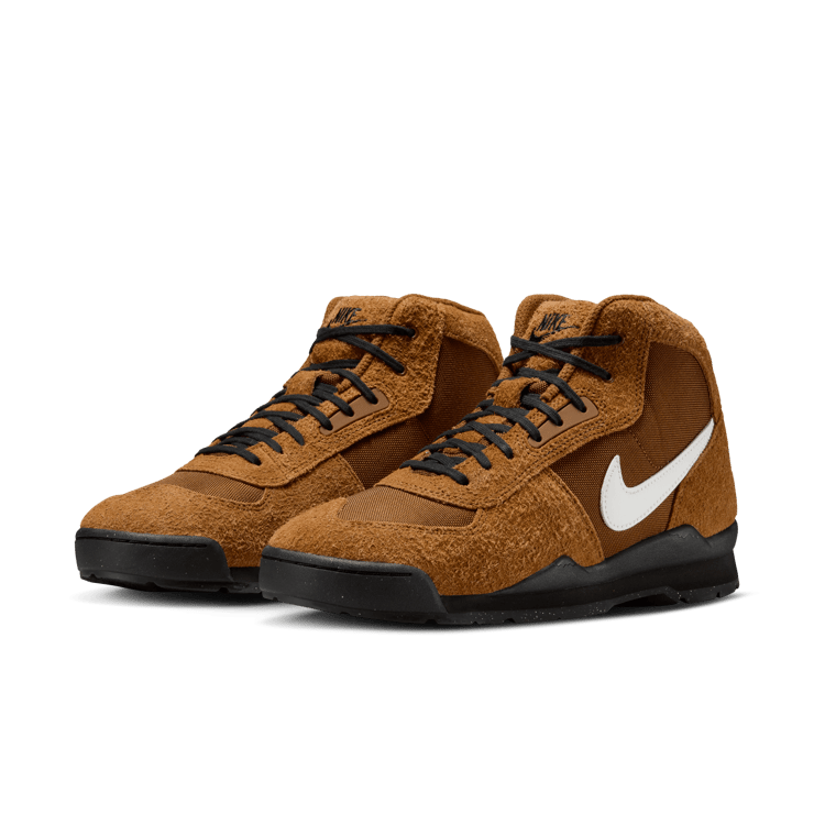 Nike Baltoro Stüssy Light British Tan Angle 5