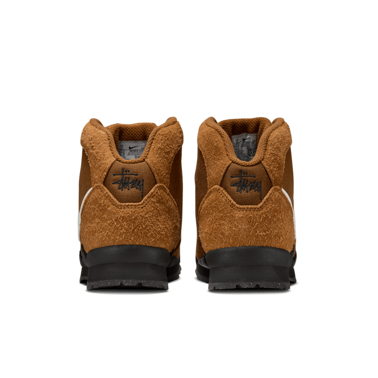 Nike Baltoro Stüssy Light British Tan Angle 2