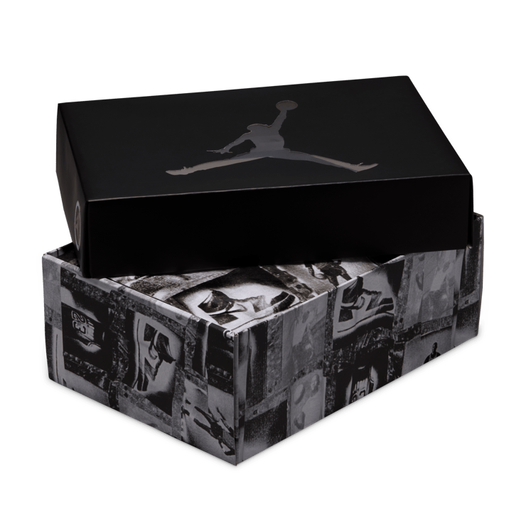 Air Jordan 4 Retro OG Flight Club (GS) Angle 5