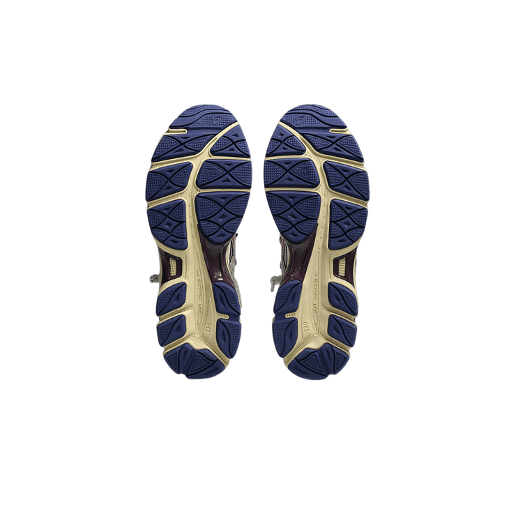 ASICS Gel-Cumulus 16 TOGA White Red Pure Silver Angle 5