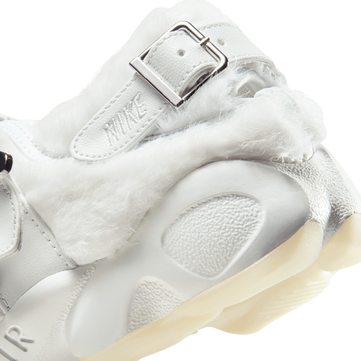 Nike Air Rift Culture Day (W)  Angle 4