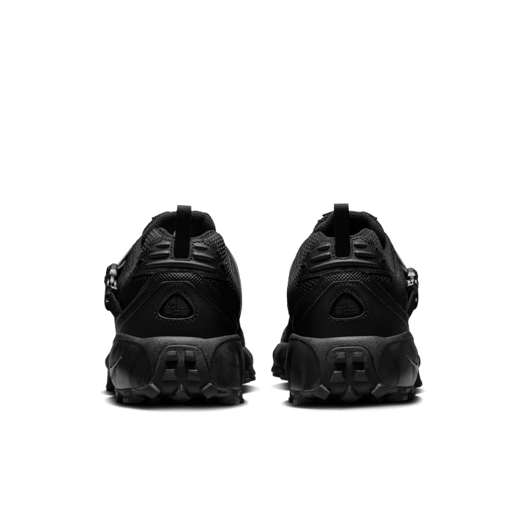 Nike ACG Phassad Black Angle 8