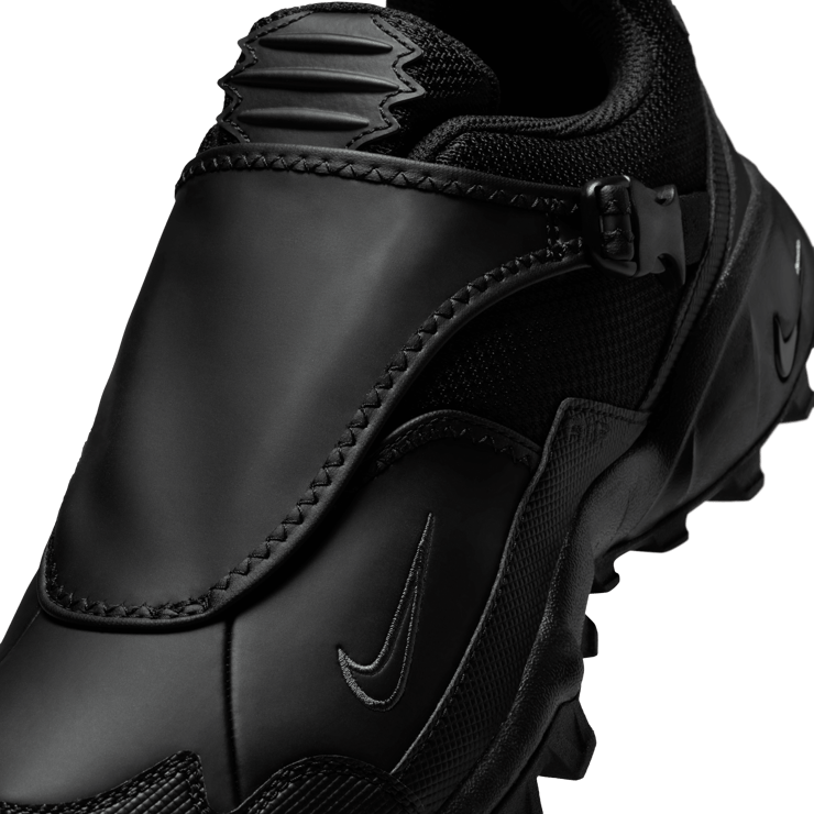 Nike ACG Phassad Black Angle 21