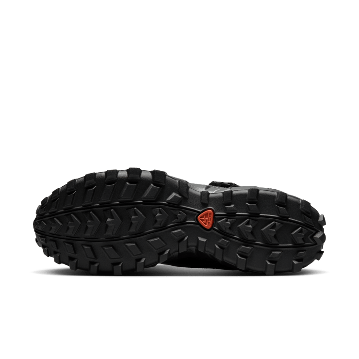 Nike ACG Phassad Black Angle 3