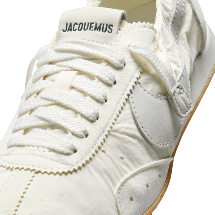 Nike Moon Shoe SP Jacquemus Soft Pearl (W) Angle 5