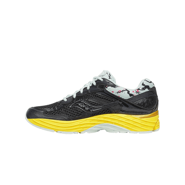 Saucony ProGrid Omni 9 Tokyo Angle 1