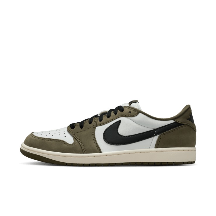 Air Jordan 1 Retro Low OG Medium Olive Angle 1
