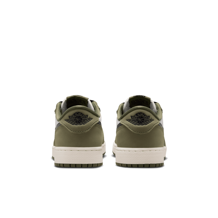 Air Jordan 1 Retro Low OG Medium Olive (GS) Angle 5