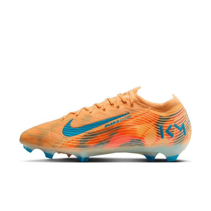 Nike Zoom Vapor 16 Elite Kylian Mbappé Limiteless Transformation Angle 24