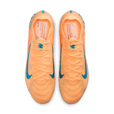 Nike Zoom Vapor 16 Elite Kylian Mbappé Limiteless Transformation Angle 31