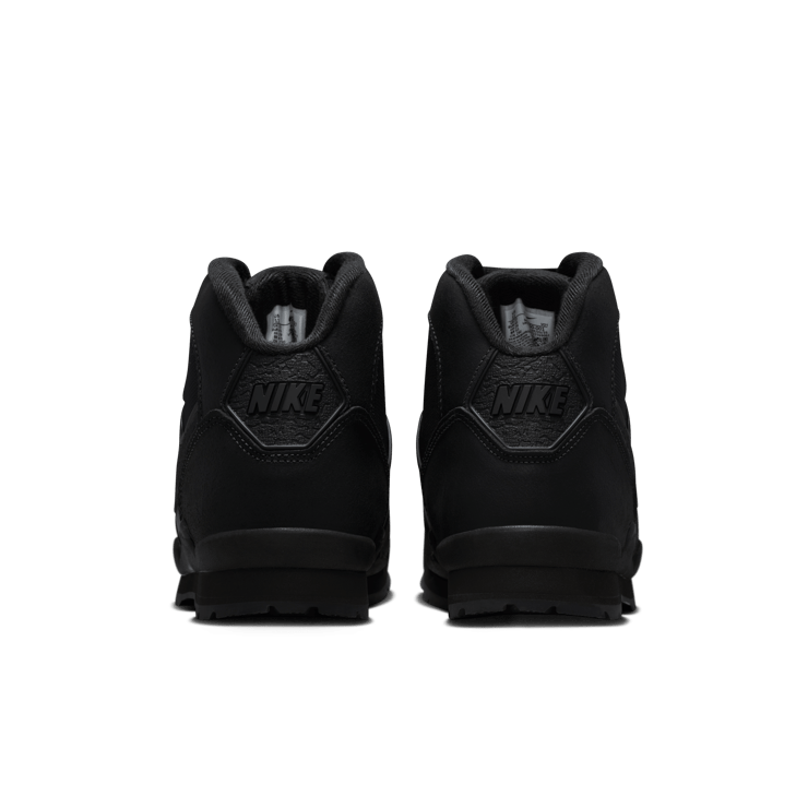 Nike Baltoro Black Metallic Gold Angle 1