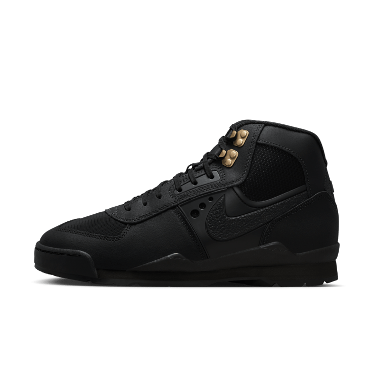 Nike Baltoro Black Metallic Gold Angle 3