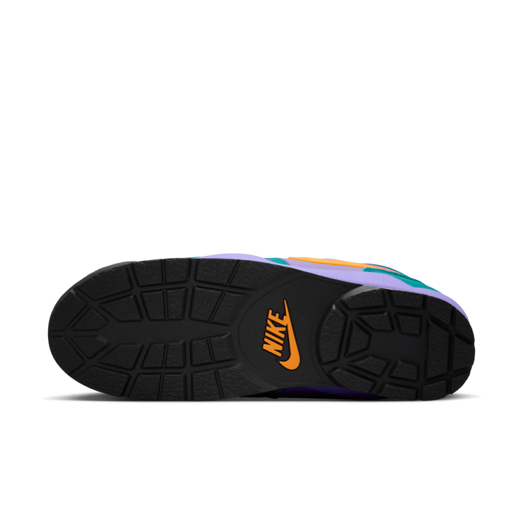 Nike Baltoro Bright Spruce Kumquat Angle 0