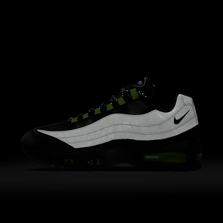 Nike Air Max 95 Big Bubble SE Harajuku Angle 2