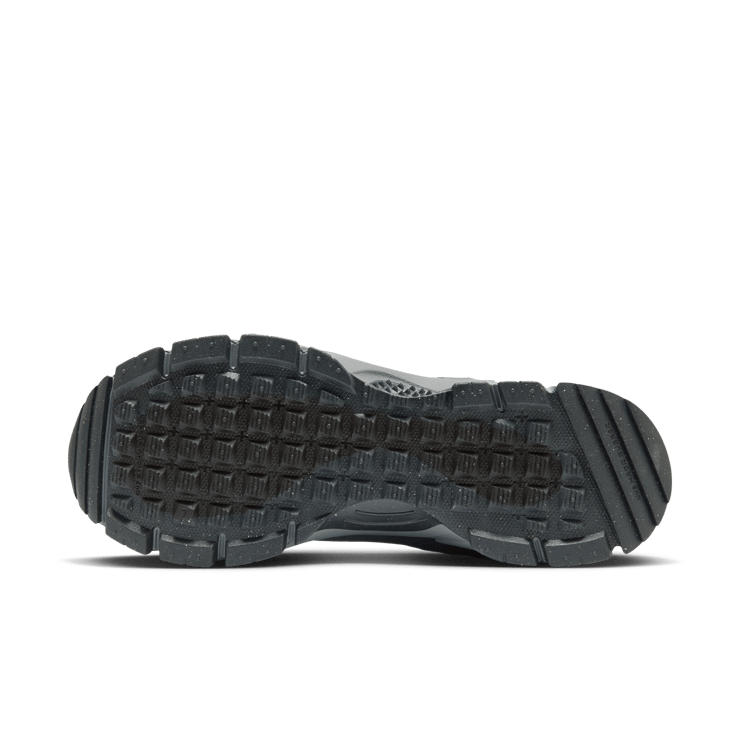 Nike Zoom Vomero 5 Roam Metallic Platinum Angle 7