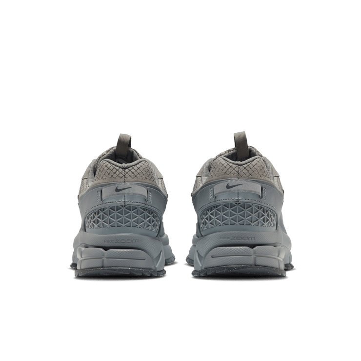 Nike Zoom Vomero 5 Roam Metallic Platinum Angle 2