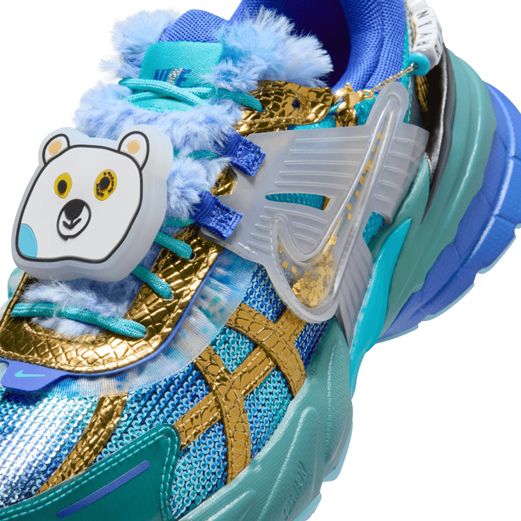 Nike V2K Run Doernbecher Khovny Vignery Angle 9