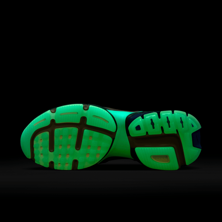 Nike V2K Run Doernbecher Khovny Vignery Angle 4