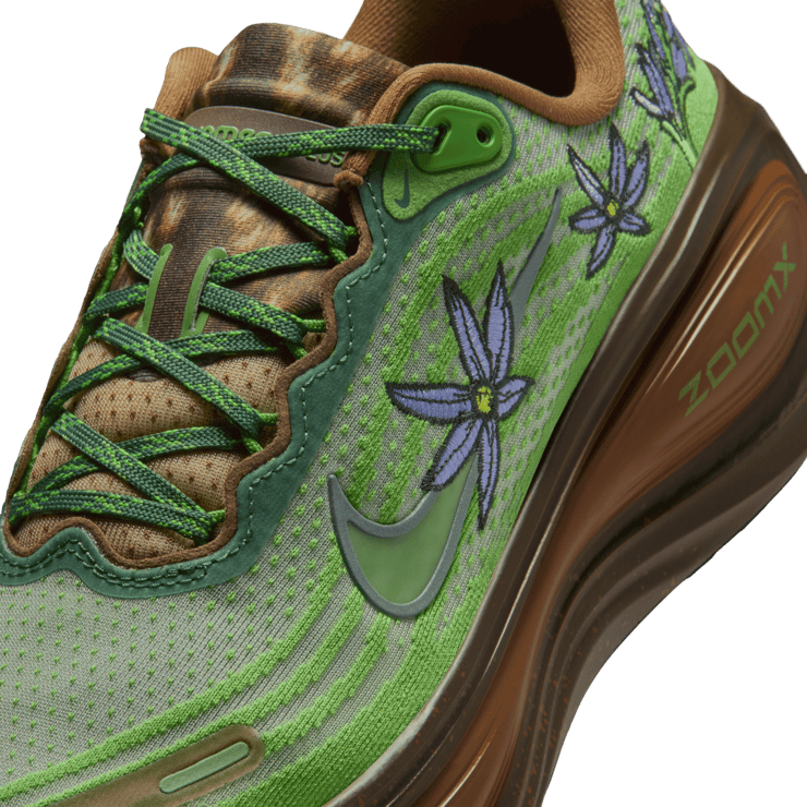 Nike Vomero Plus Doernbecher Molly Bell Angle 12