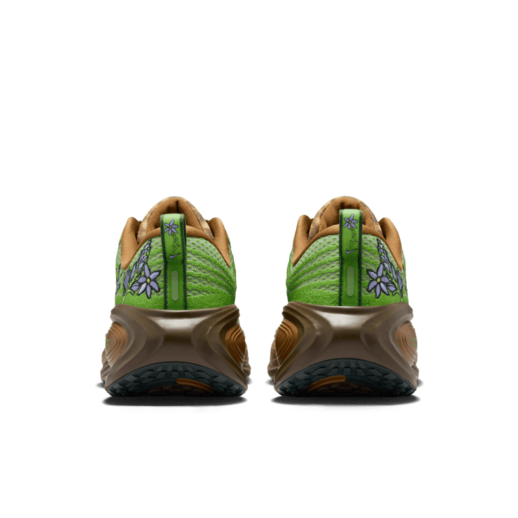 Nike Vomero Plus Doernbecher Molly Bell Angle 2