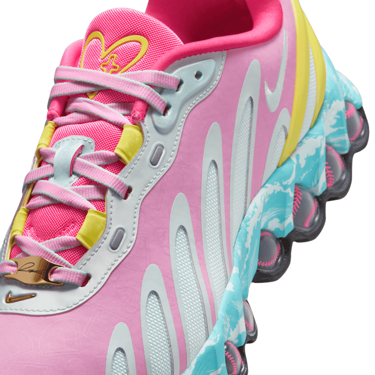 Nike Air Max DN8 Doernbecher Raegan Scheid Angle 9
