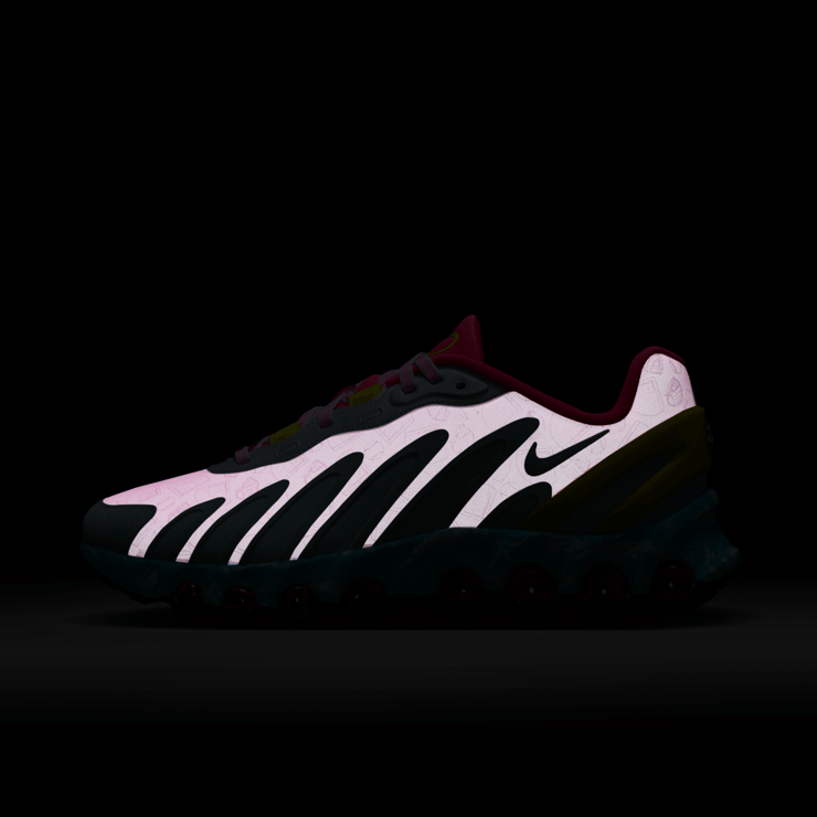 Nike Air Max DN8 Doernbecher Raegan Scheid Angle 3