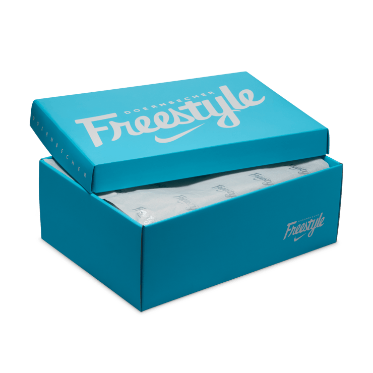 Nike Air Max Plus Doernbecher Sergio Cano Marquez Angle 4