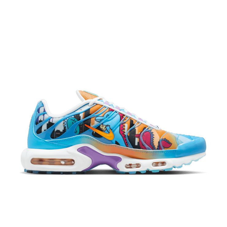 Nike Air Max Plus Doernbecher Sergio Cano Marquez Angle 3